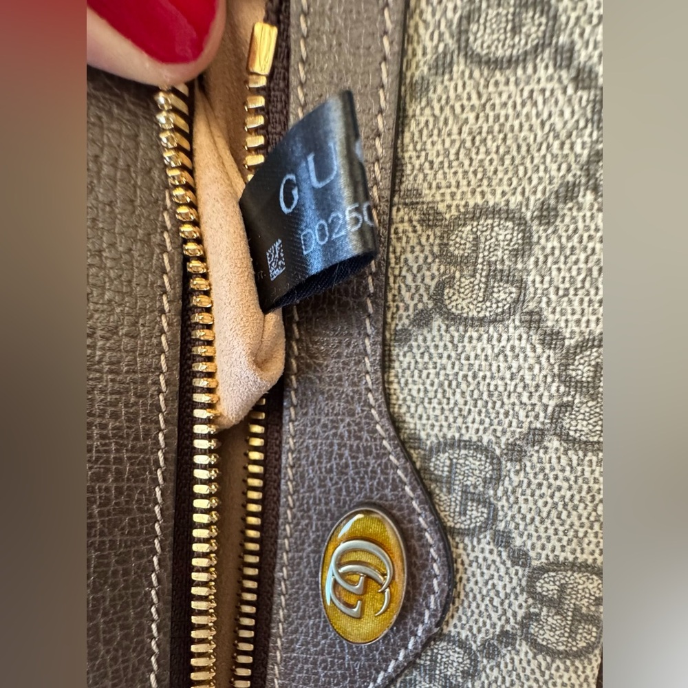 Gucci Belt Bag with Monogram Canvas and Leather Trim - Picture 16 of 17